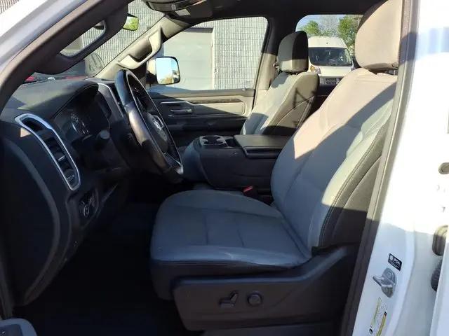 2022 Ram 1500 Big Horn Crew Cab 4x4 5'7" Box