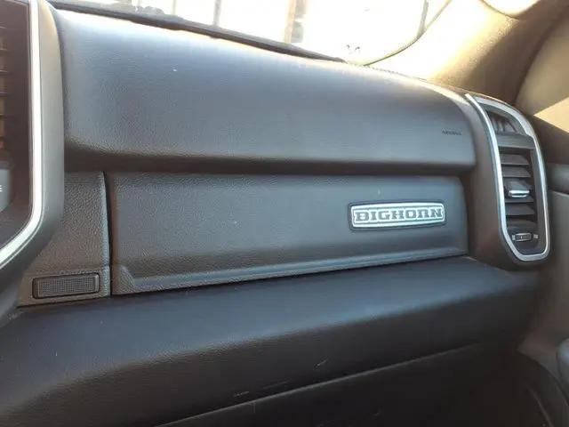 2022 Ram 1500 Big Horn Crew Cab 4x4 5'7" Box