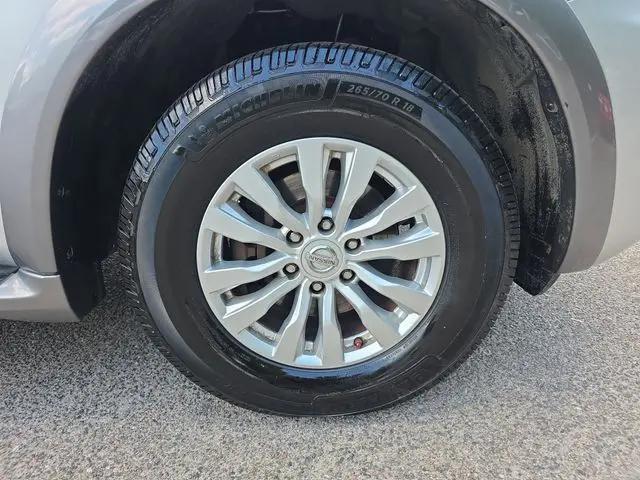 2017 Nissan Armada SV