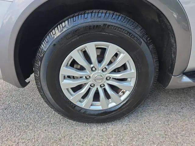 2017 Nissan Armada SV