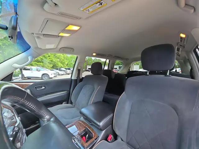2017 Nissan Armada SV