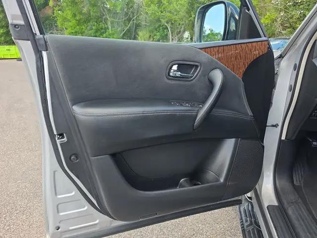 2017 Nissan Armada SV
