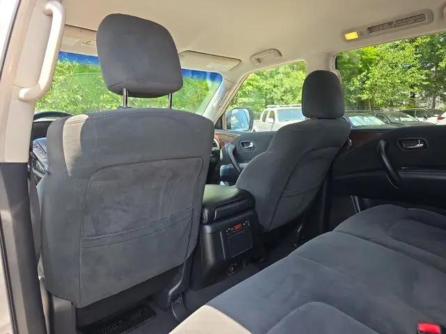 2017 Nissan Armada SV