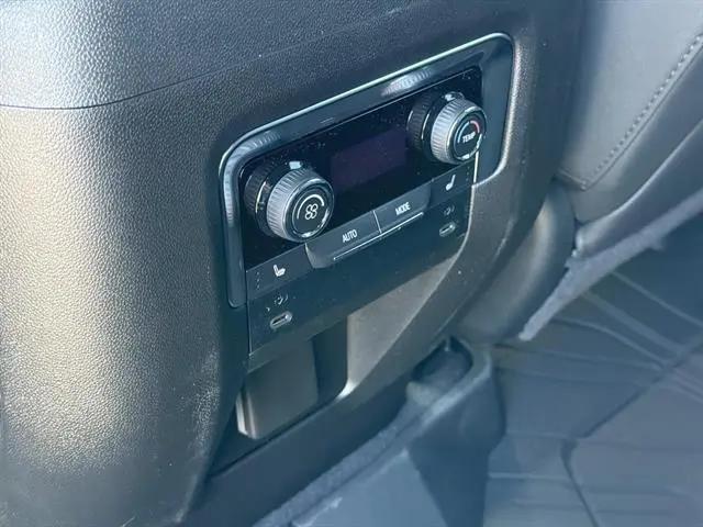 2026 Chevrolet Suburban RST, 4WD
