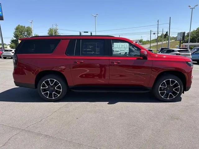 2026 Chevrolet Suburban RST, 4WD