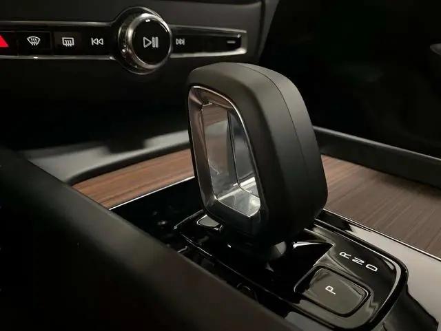 2025 Volvo V60 Cross Country Plus, B5 AWD Gas (mild hybrid)