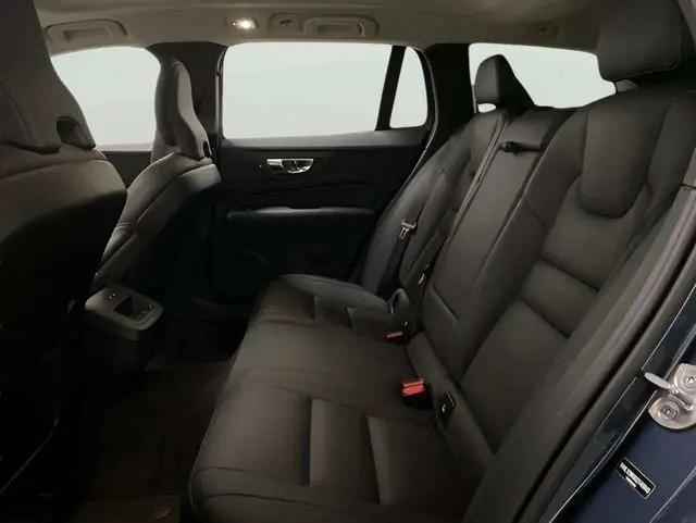 2025 Volvo V60 Cross Country Plus, B5 AWD Gas (mild hybrid)