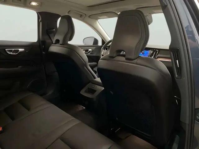 2025 Volvo V60 Cross Country Plus, B5 AWD Gas (mild hybrid)
