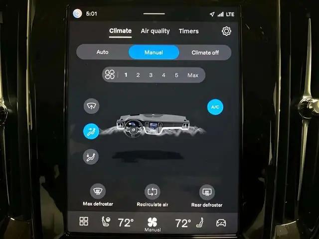 2025 Volvo V60 Cross Country Plus, B5 AWD Gas (mild hybrid)