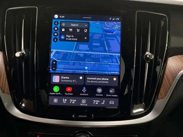 2025 Volvo V60 Cross Country Plus, B5 AWD Gas (mild hybrid)