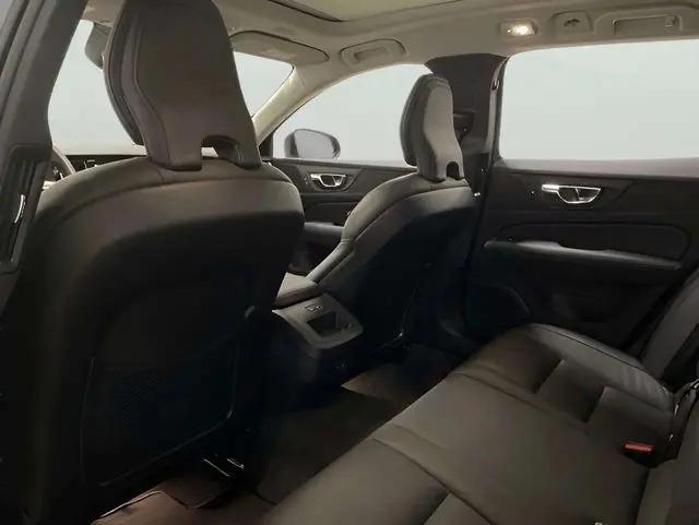 2025 Volvo V60 Cross Country Plus, B5 AWD Gas (mild hybrid)