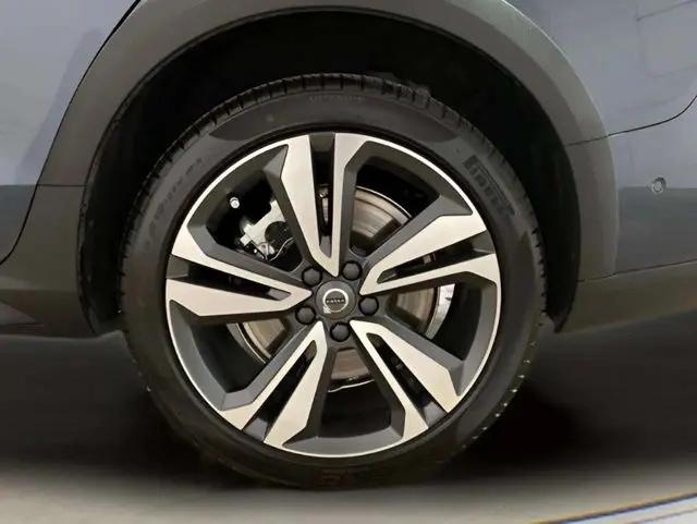 2025 Volvo V60 Cross Country Plus, B5 AWD Gas (mild hybrid)