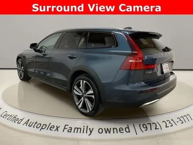 2025 Volvo V60 Cross Country Plus, B5 AWD Gas (mild hybrid)