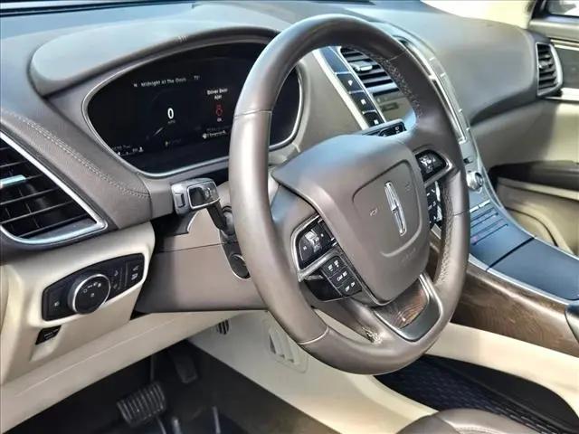 2019 Lincoln Nautilus Select