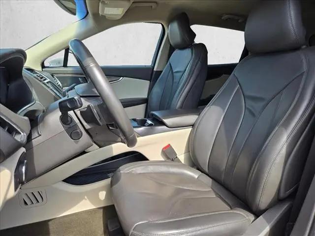2019 Lincoln Nautilus Select