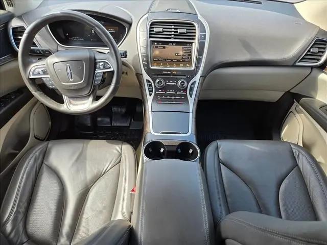 2019 Lincoln Nautilus Select