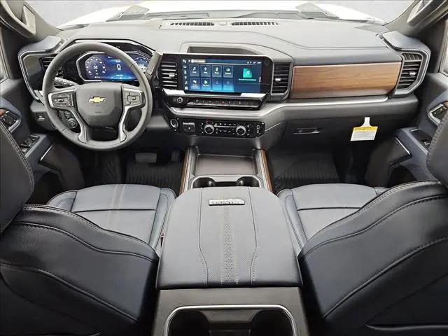 2026 Chevrolet Silverado 2500HD Crew Cab, Standard Bed, High Country, 4WD
