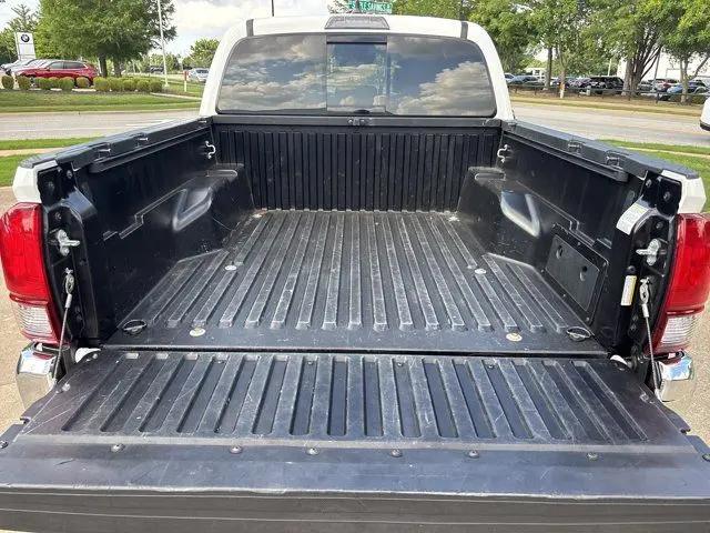 2022 Toyota Tacoma SR5 V6