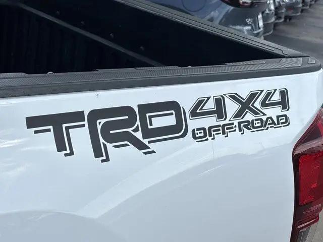 2022 Toyota Tacoma SR5 V6