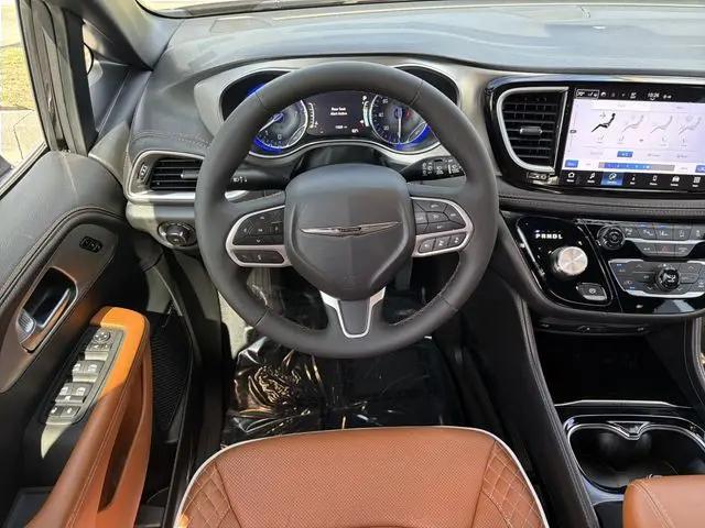 2024 Chrysler Pacifica Pinnacle