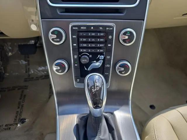 2015 Volvo S60 T5 Premier