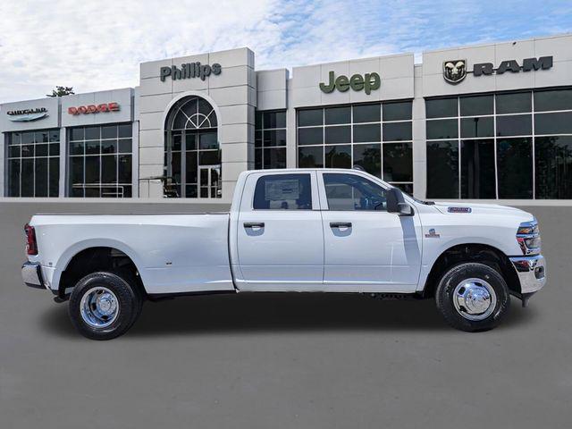 2026 RAM Ram 3500 RAM 3500 TRADESMAN CREW CAB 4X4 8 BOX 2026 RAM Ram 3500 RAM 3500 TRADESMAN CREW CAB 4X4 8 BOX