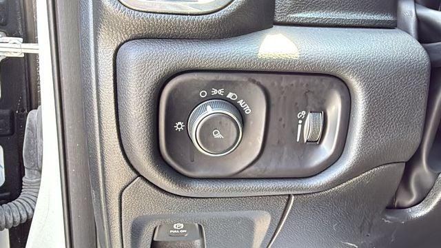 2024 Ram 1500 Laramie Crew Cab 4x2 5'7" Box