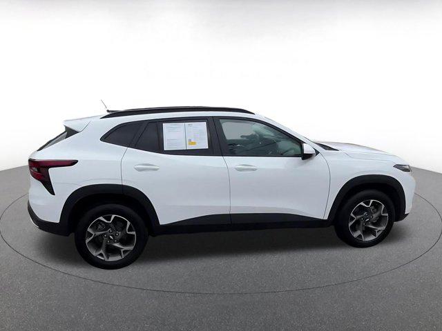 2025 Chevrolet Trax FWD LT