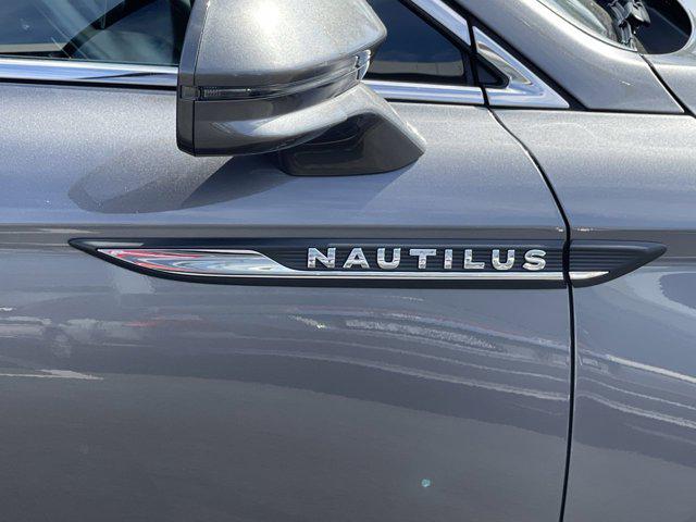 2022 Lincoln Nautilus Standard
