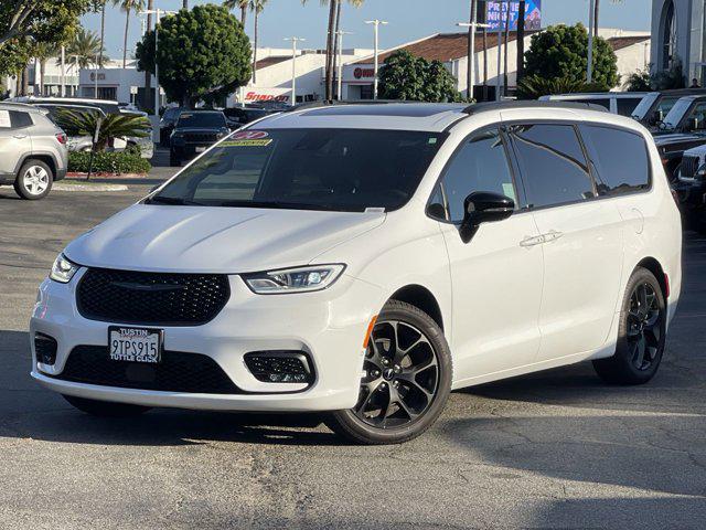 2024 Chrysler Pacifica Limited for sale in Irvine, CA