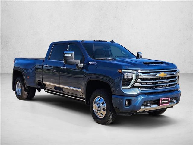 2026 Chevrolet Silverado 3500HD Crew Cab, Long Bed, High Country Dual Rear Wheel, RWD