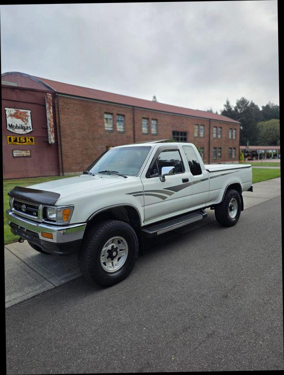 1992 Toyota 4WD Trucks SR5 Pickup for sale in Spanaway, WA
