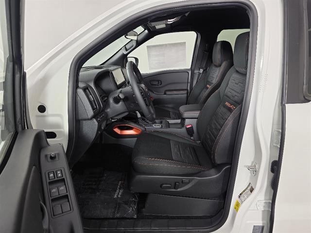 2026 Nissan Frontier Crew Cab Long Bed PRO-4X 4x4