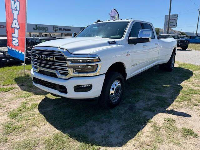 2026 Ram 3500 Laramie Crew Cab 4x4 8' Box