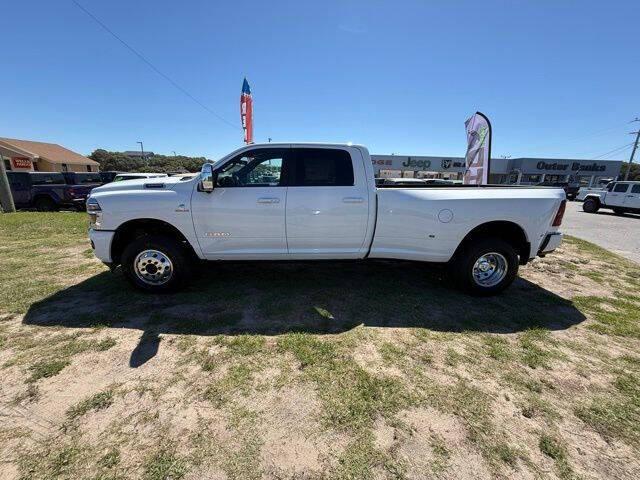 2026 Ram 3500 Laramie Crew Cab 4x4 8' Box