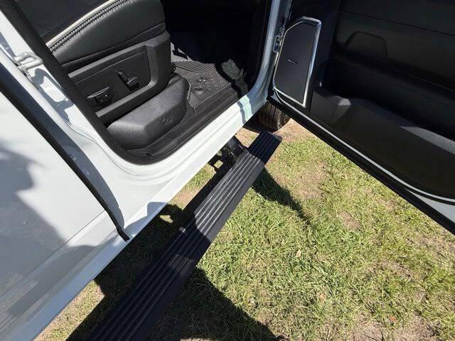 2026 Ram 3500 Laramie Crew Cab 4x4 8' Box