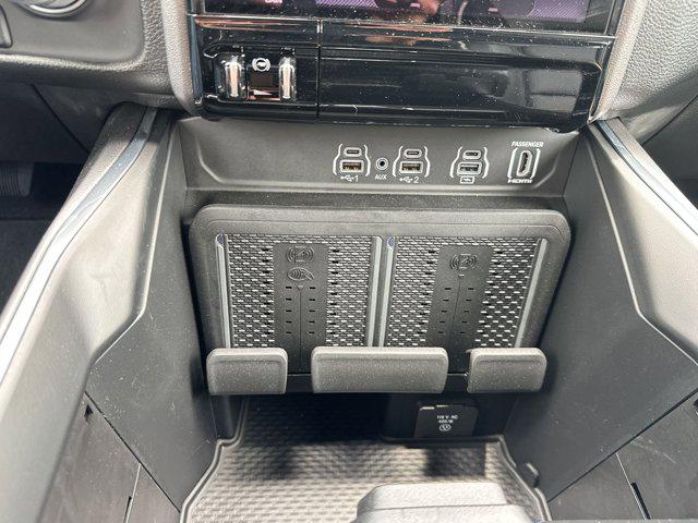2025 Ram 1500 Laramie Crew Cab 4x4 57 Box