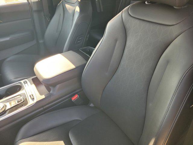 2025 Kia Carnival MPV SX