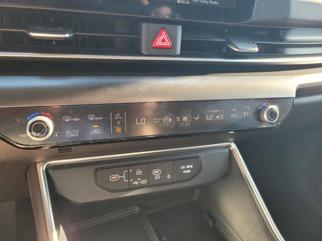 2025 Kia Carnival MPV SX