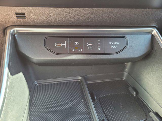 2025 Kia Carnival MPV SX