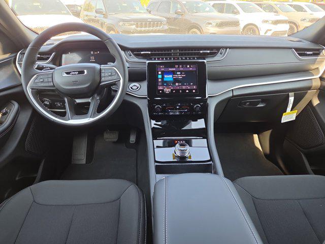 2026 Jeep Grand Cherokee L Altitude 4x4
