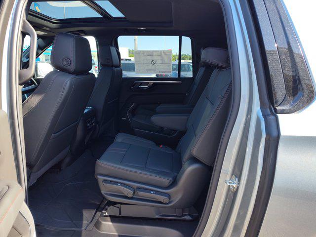 2026 Chevrolet Suburban RST, 4WD