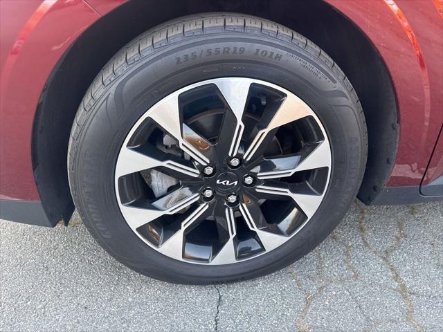 2024 Kia Carnival MPV EX