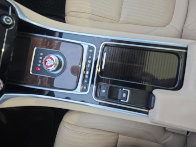2017 Jaguar XF 35t Prestige