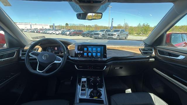 2024 Volkswagen Atlas 2.0T SE w/Technology