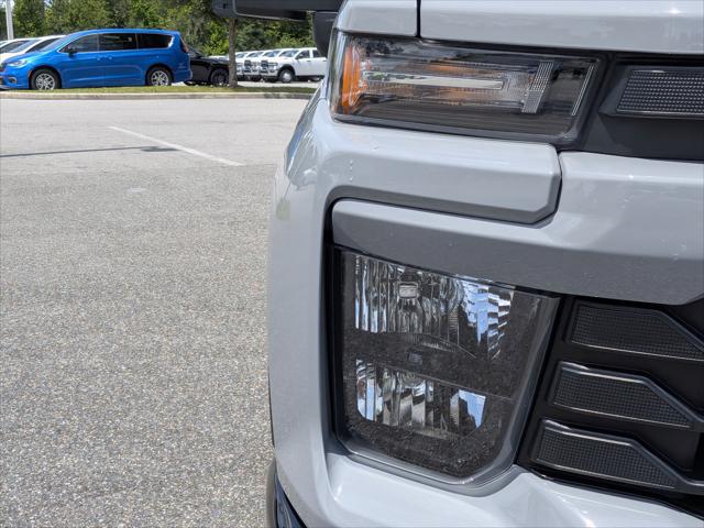 2024 Chevrolet Silverado 2500HD 4WD Crew Cab Standard Bed Custom