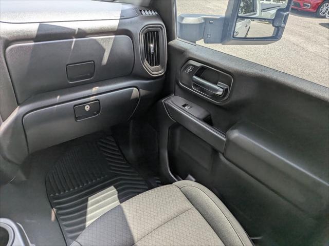 2024 Chevrolet Silverado 2500HD 4WD Crew Cab Standard Bed Custom