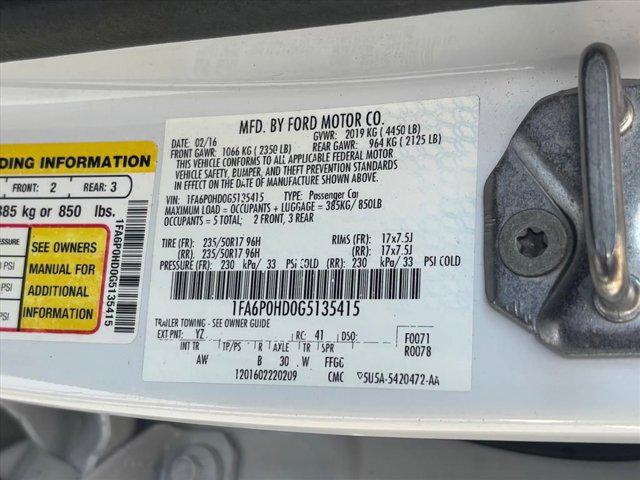2016 Ford Fusion SE