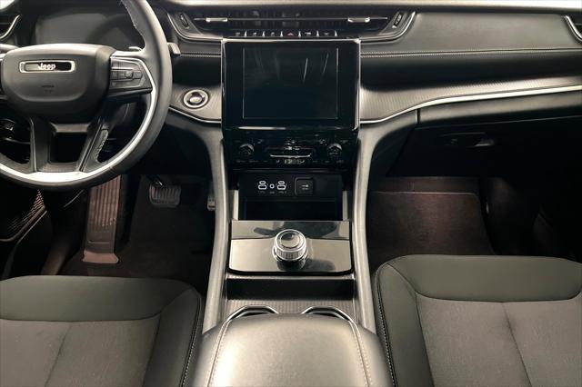 2025 Jeep Grand Cherokee Laredo X 4x4