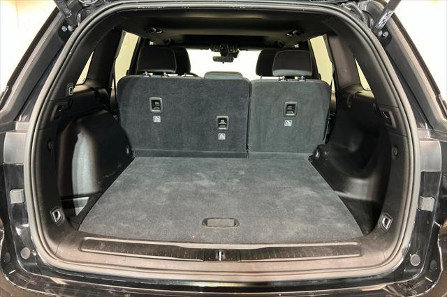2025 Jeep Grand Cherokee Laredo X 4x4